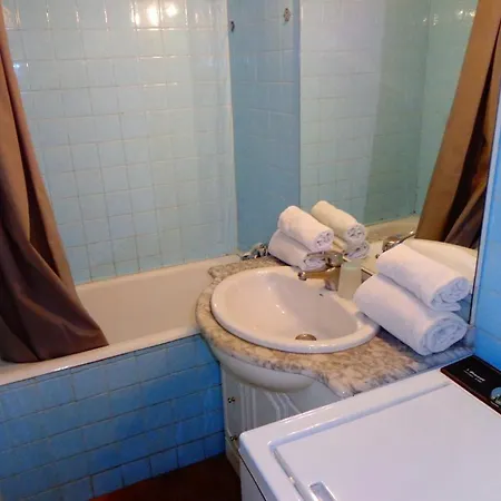 Heliopolis E57 - 4 Personnes * Agde